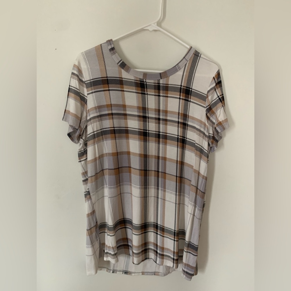 MAURICES TEE SHIRT SIZE L
